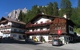 Hotel al Larin Cortina